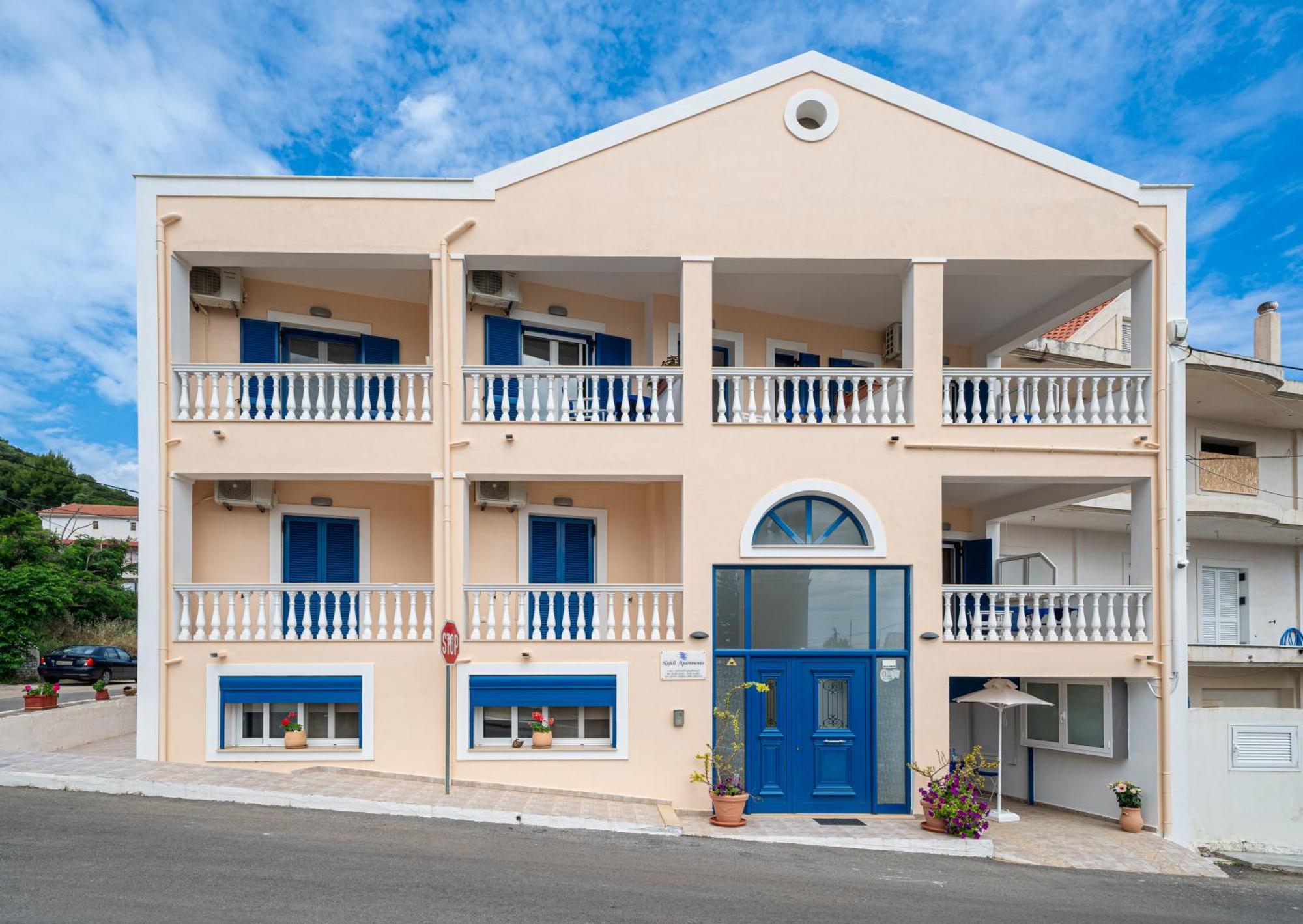 Nefeli Apartments Agia Efimia Eksteriør bilde